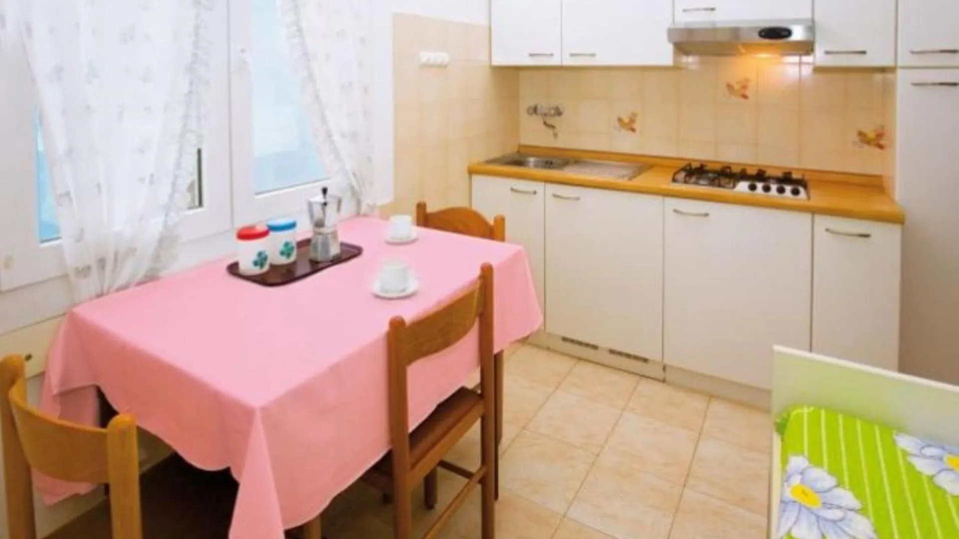 Modern Apartment A Few Steps From The Beach بيبيوني 0*,  إيطاليا